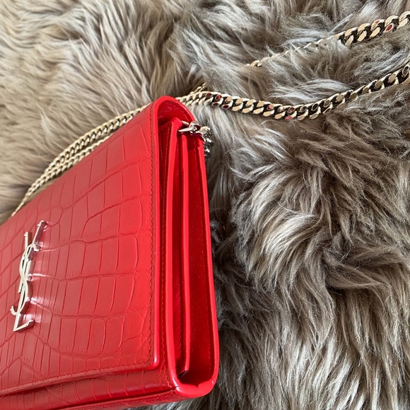 ❤️🎈Saint Laurent YSL Crossbody Bag Red Crocodile - Picture 5 of 8